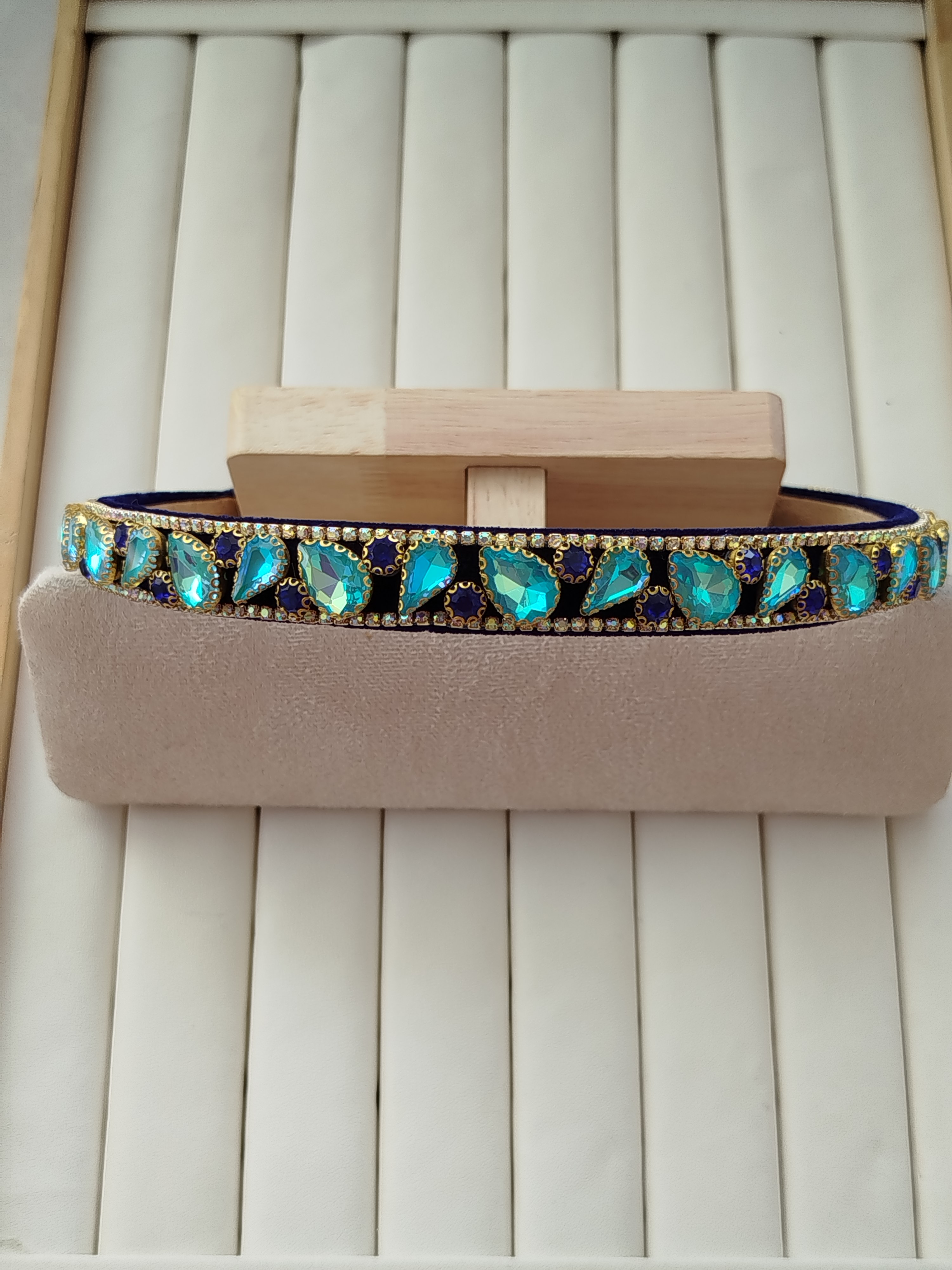 تل خارجی مخمل نگین اشکی کد 15