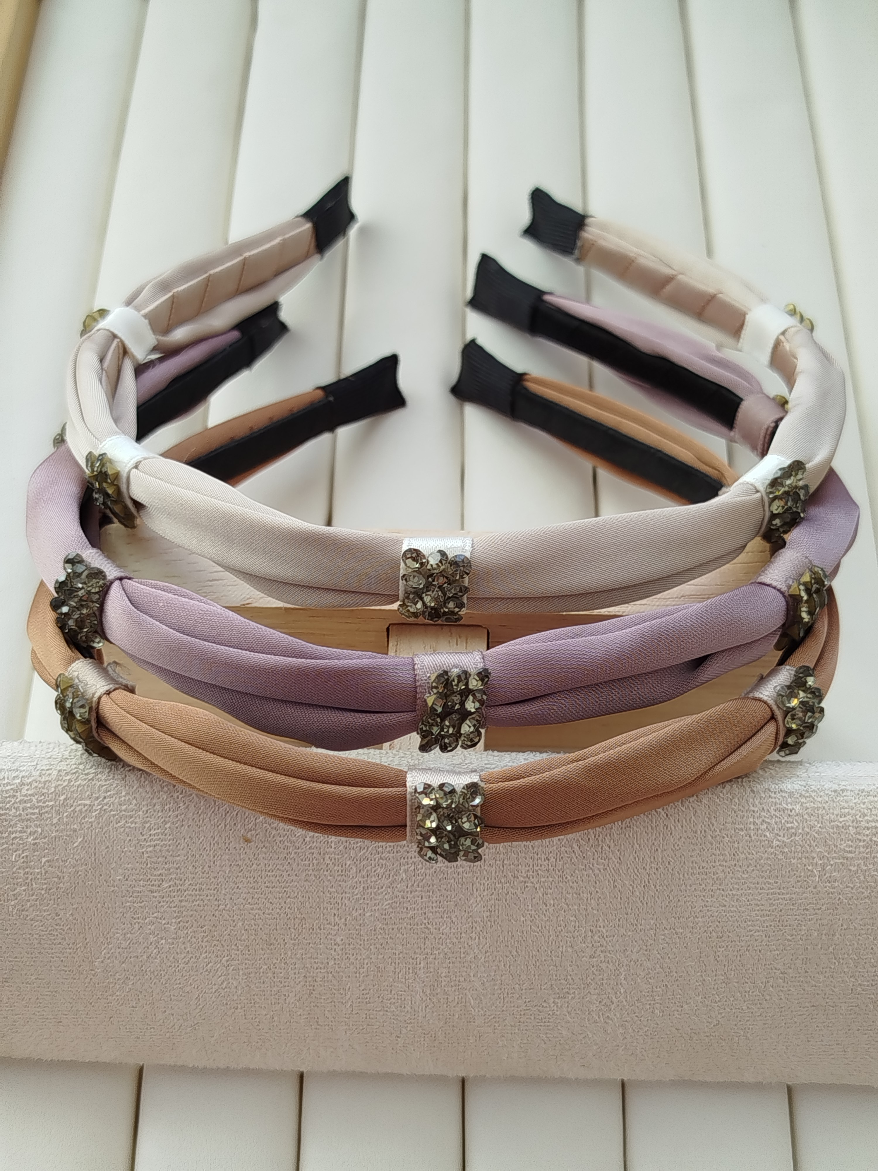 تل خارجی ساتن نگین دارکد 19