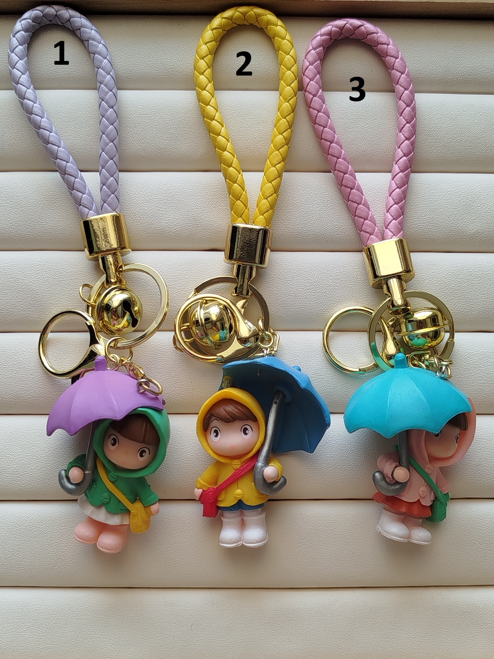 جا کلیدی دختر چتری- زنگوله دار - بند چرمی کد 12