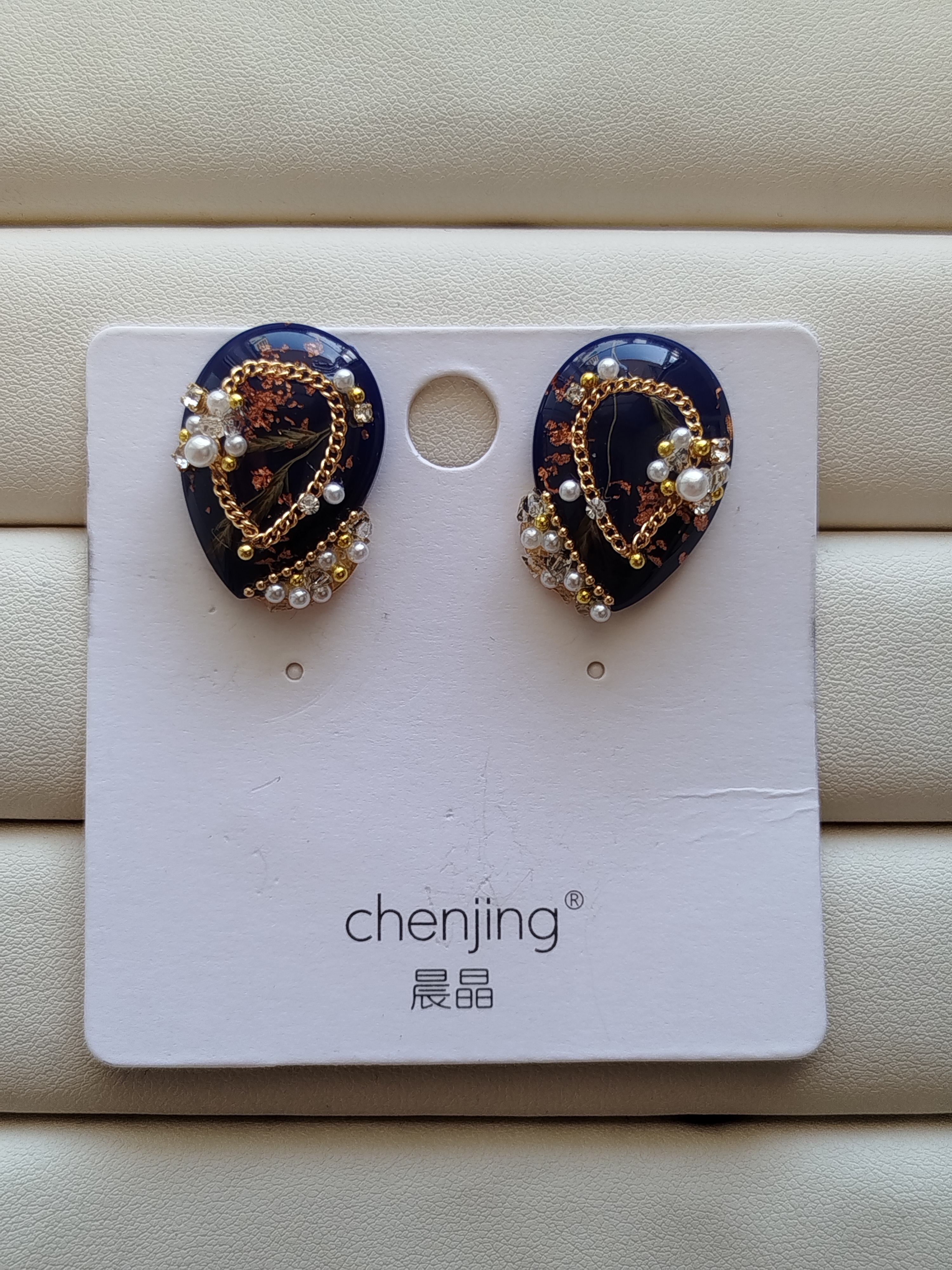 گوشواره کریستالی مرواریدی طرح اشک کد 65