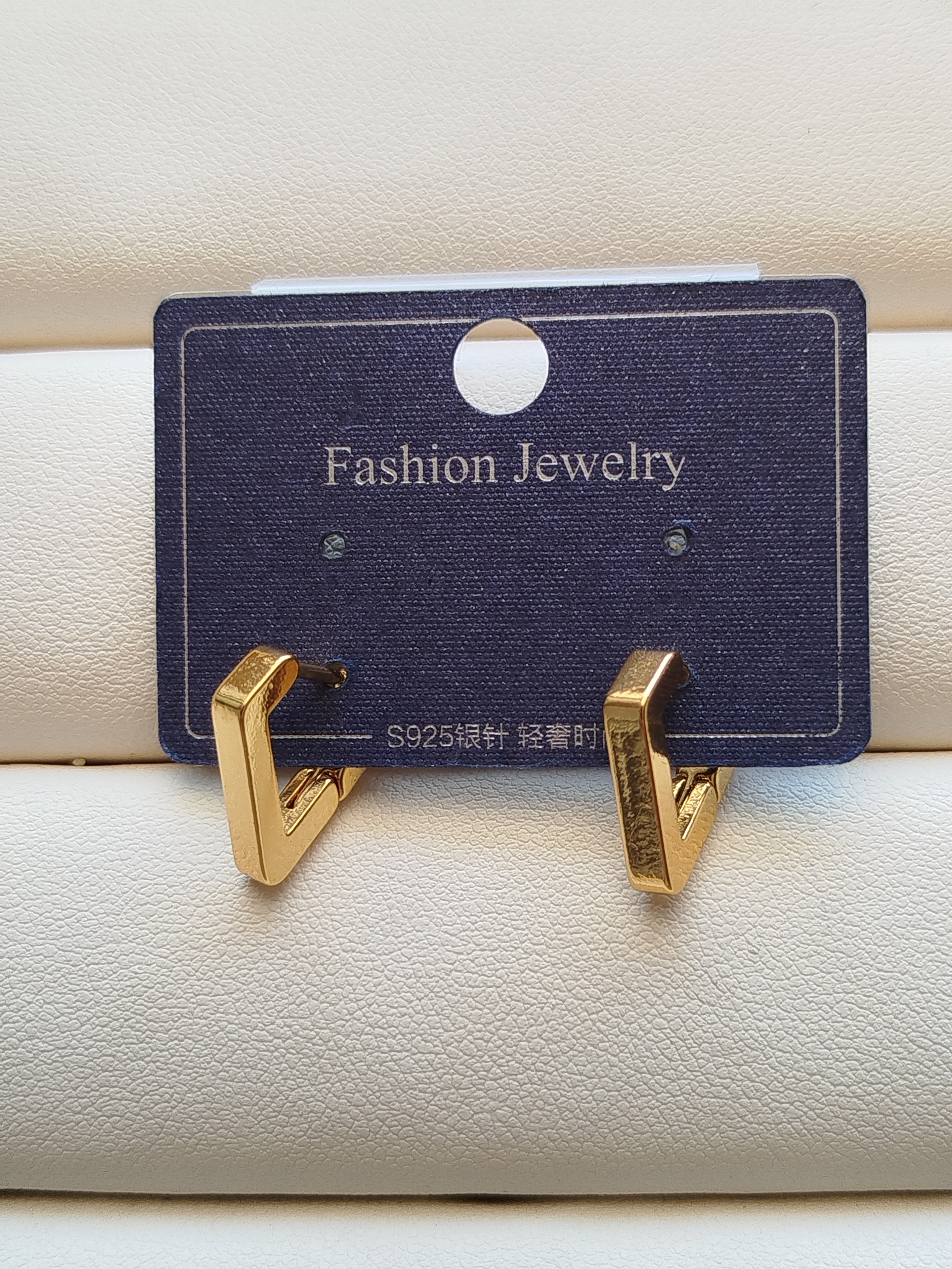 گوشواره چفتی مثلثلی اعلا طرح طلا کد 78