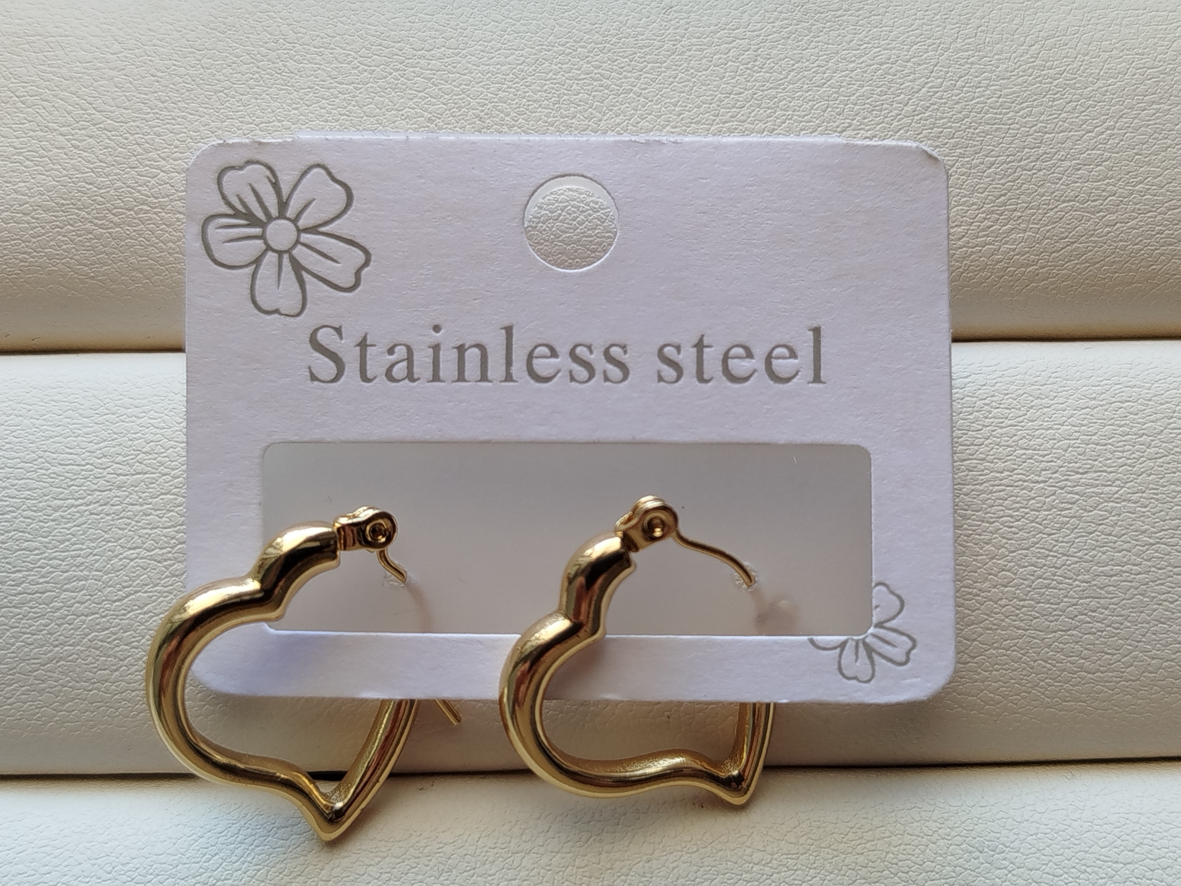 گوشواره  قلبی چفتی  اعلا طرح طلا کد 82