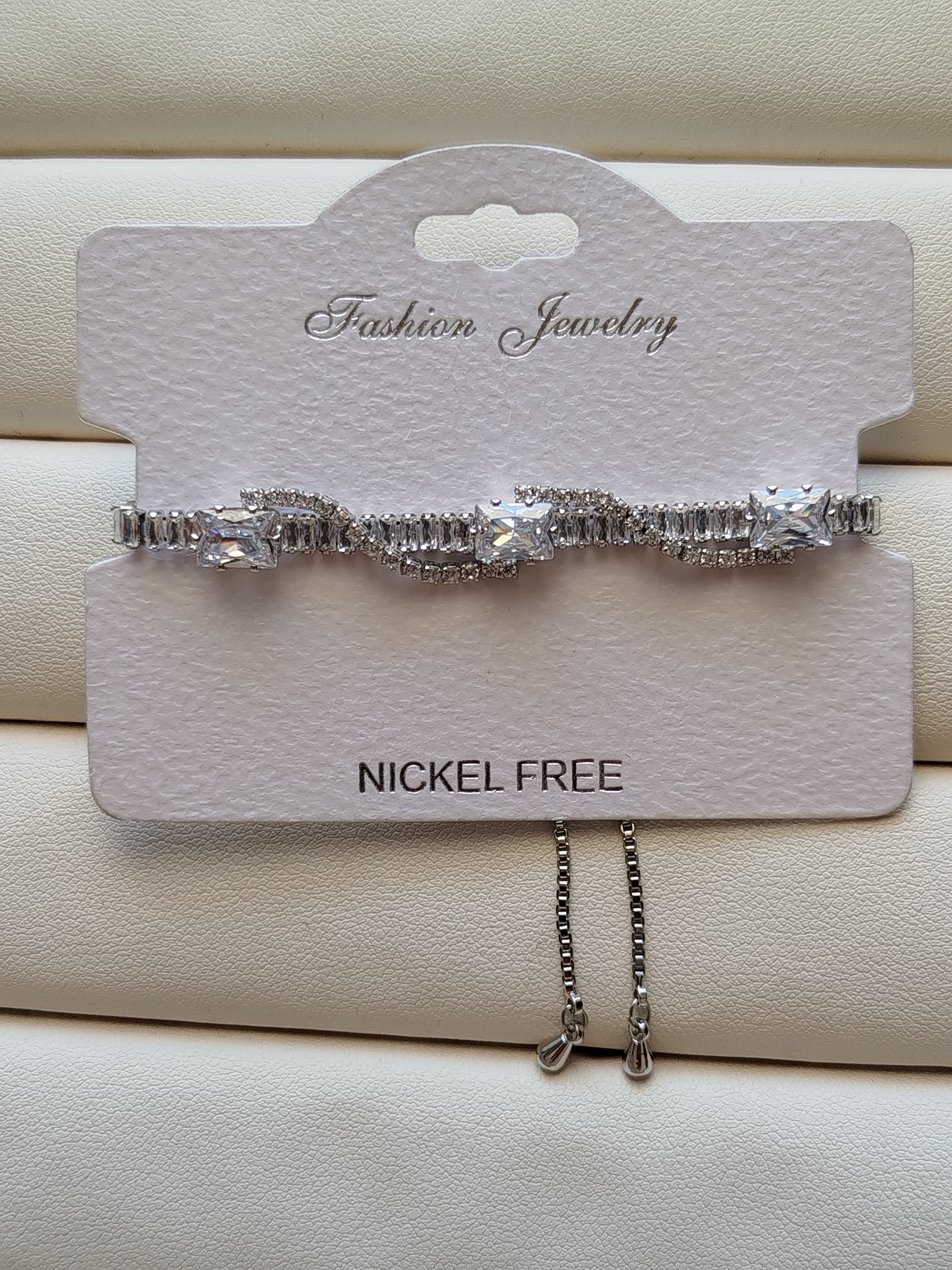 دستبند کراواتی نگین تنیسی طرح پیچ کد 25