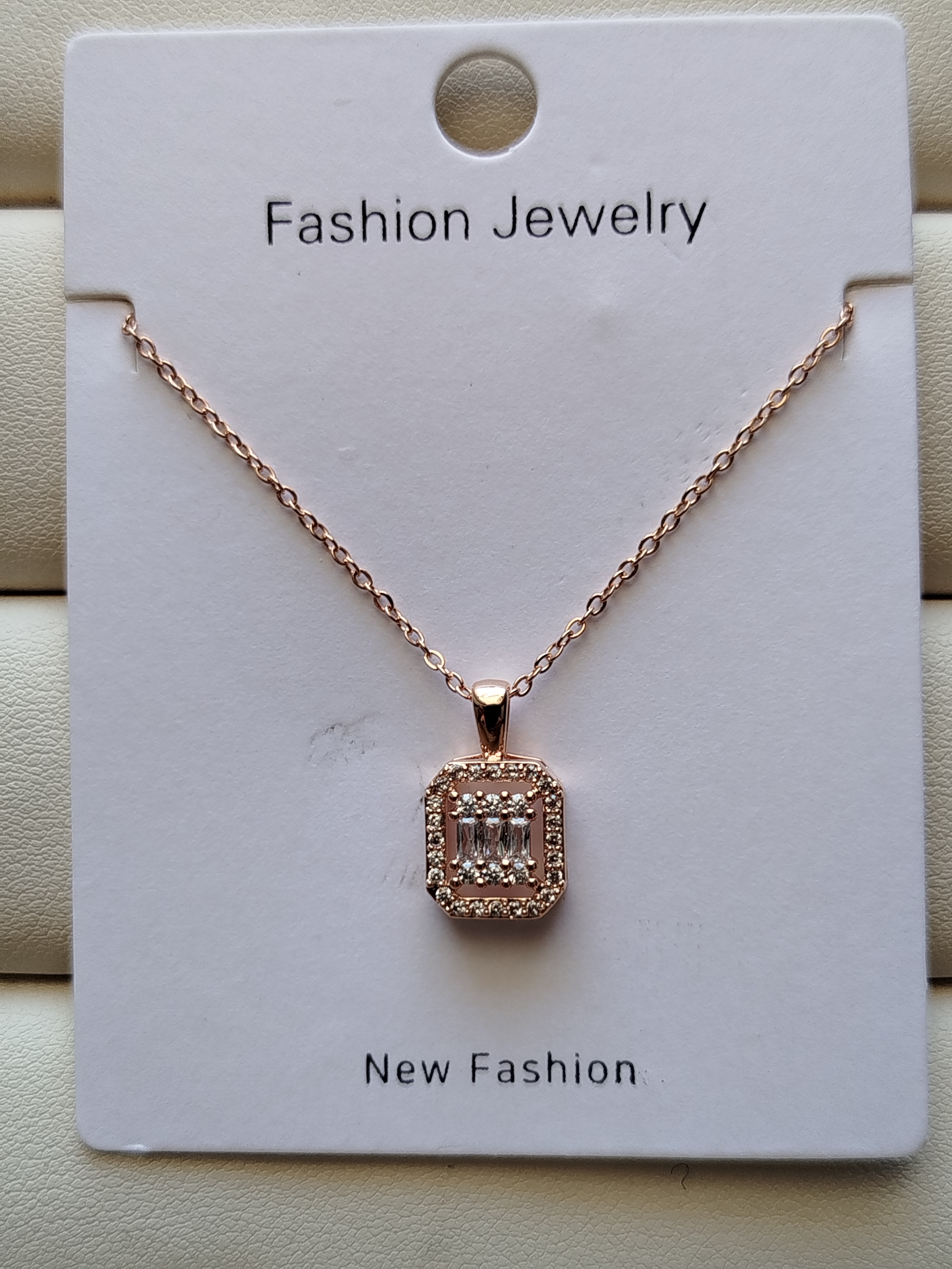 گردنبند تک نگین مربعی رزگلد کد  52