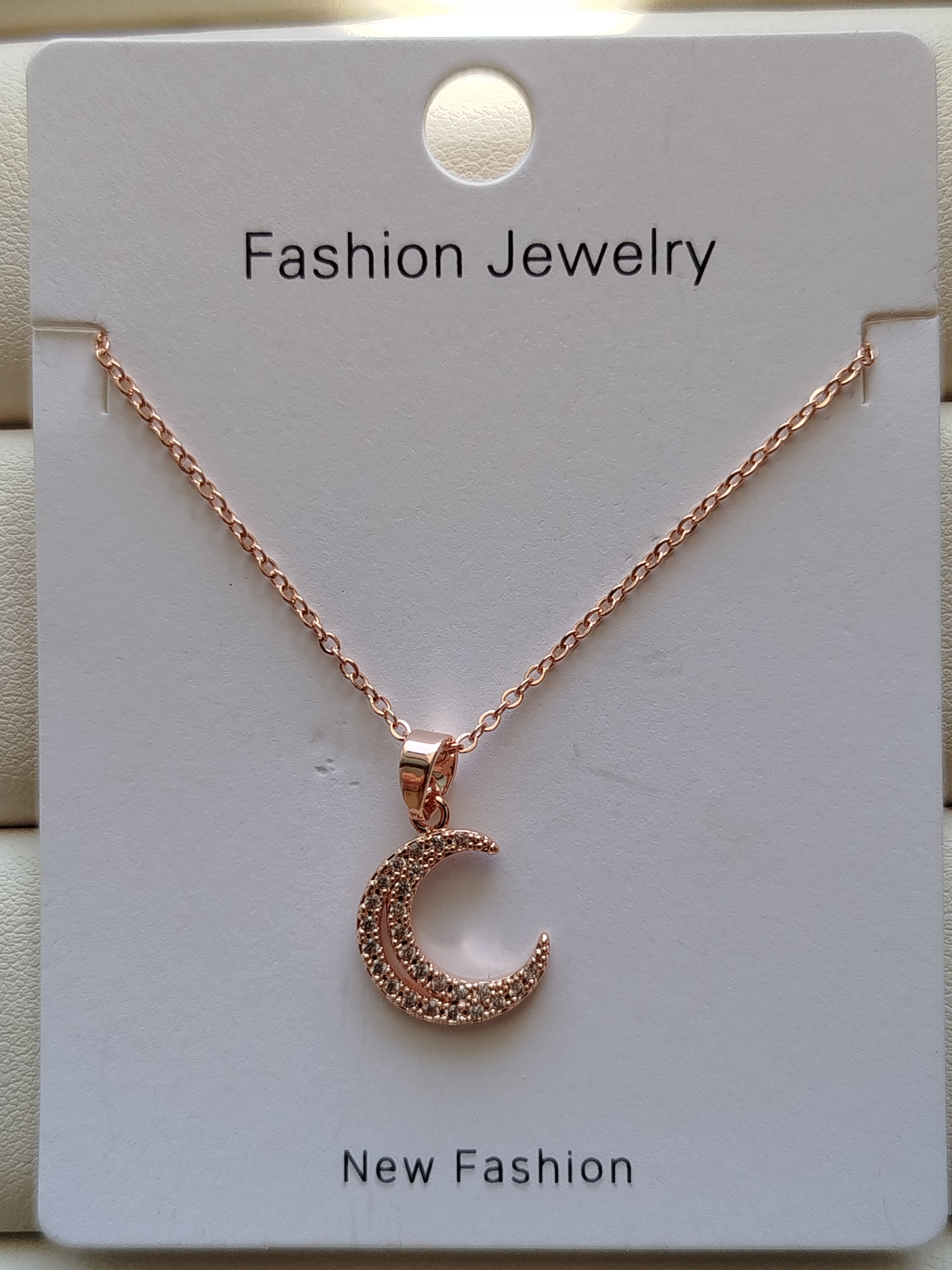 گردنبند نگینی هلال ماه رز گلدکد 55