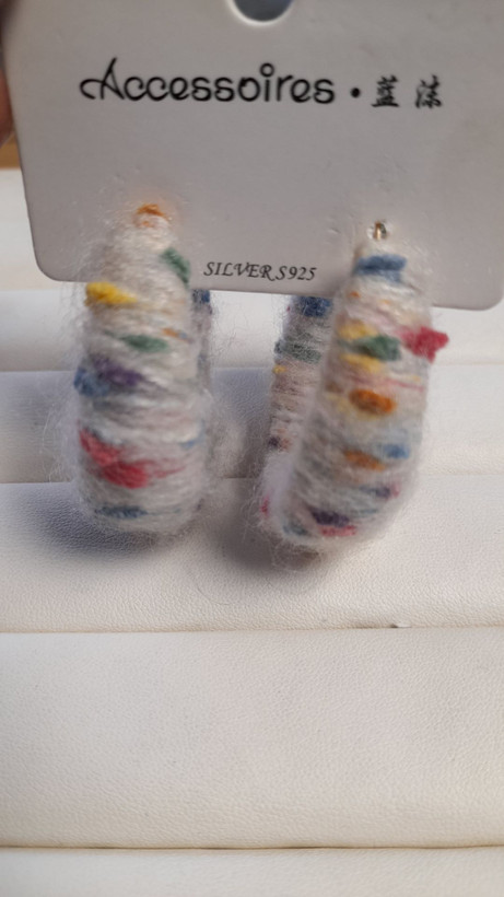 گوشواره حلقه ای کاموایی کد 128